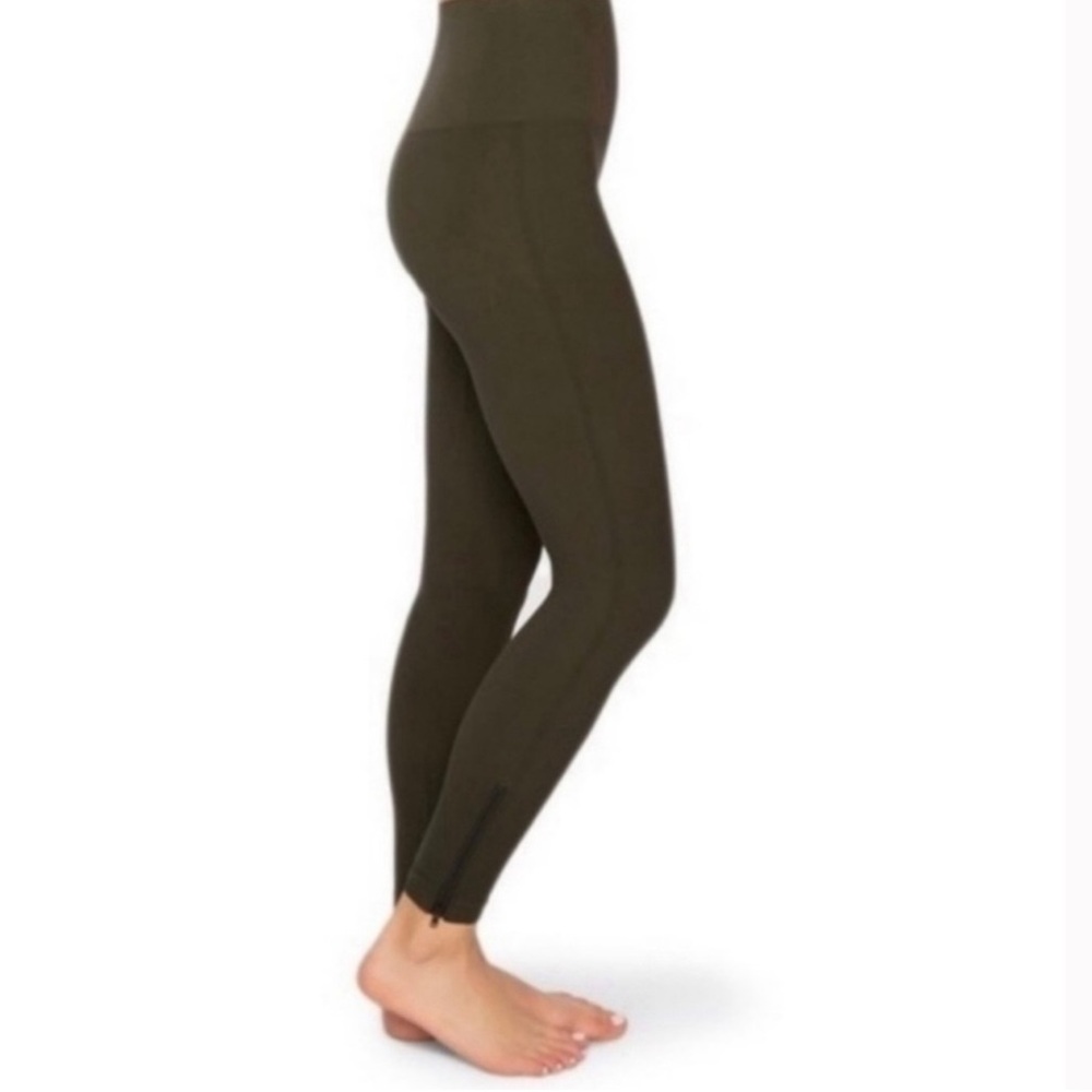 Spanx Seamless Side Zipper Leggings